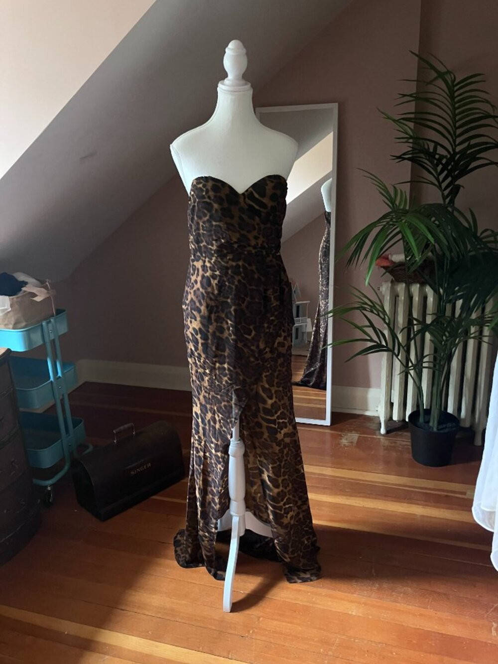 Leopard print tan & black sweetheart neckline evening gown long high-low dress - Picture 5 of 11